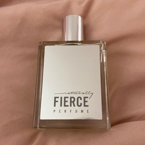 Abercrombie Naturally Fierce Perfume
